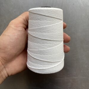 Chỉ may công nghiệp trắng đen sợi lớn 20/2 ( Tex 60, 30/3 ) hàng cty 2500m/cuộn (Sao chép)